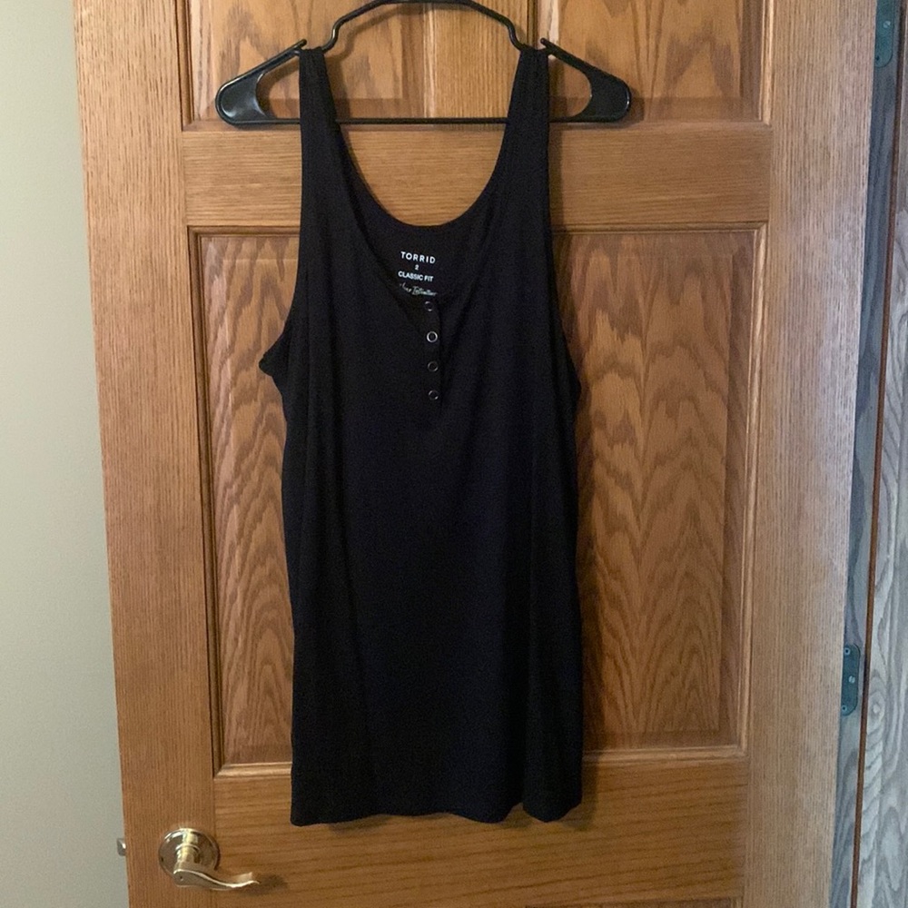 Black button front tank